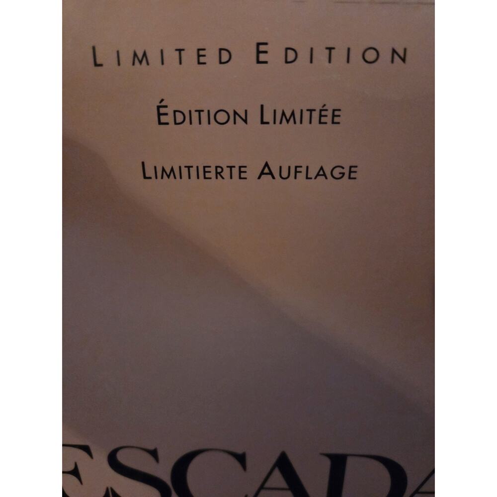 Vintage Collector Limited Edition Escada Designer Barbie New In Box 15948 - Picture 4 of 4